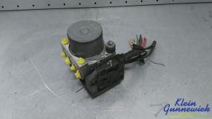 Gebruikte ABS Pomp Renault Clio Prijs € 64,00 Margeregeling aangeboden door Klein Gunnewiek Autodemontage & Motorentechniek