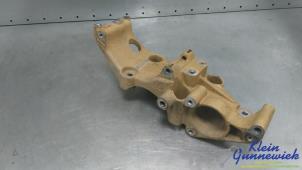 Gebruikte Dynamosteun onder Mercedes X-Klasse Prijs € 50,00 Margeregeling aangeboden door Klein Gunnewiek Autodemontage & Motorentechniek