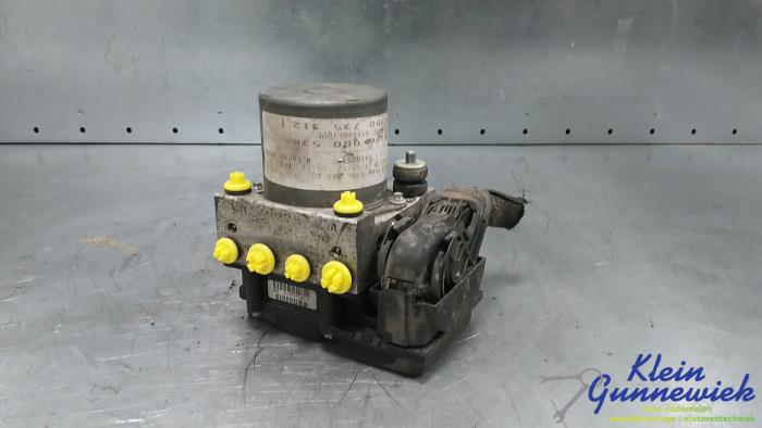 Gebruikte ABS Pomp Renault Master Prijs € 29,00 Margeregeling aangeboden door Klein Gunnewiek Autodemontage & Motorentechniek
