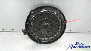 Gebruikte Speaker Opel Vivaro Prijs € 15,00 Margeregeling aangeboden door Klein Gunnewiek Autodemontage & Motorentechniek