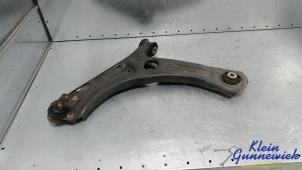 Gebruikte Draagarm onder links-voor Volkswagen Caddy Prijs € 40,00 Margeregeling aangeboden door Klein Gunnewiek Autodemontage & Motorentechniek