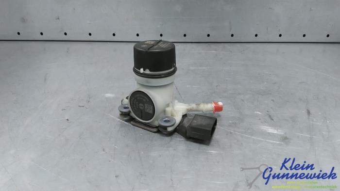 Gebruikte Pomp adblue Mercedes C-Klasse Prijs € 160,00 Margeregeling aangeboden door Klein Gunnewiek Autodemontage & Motorentechniek