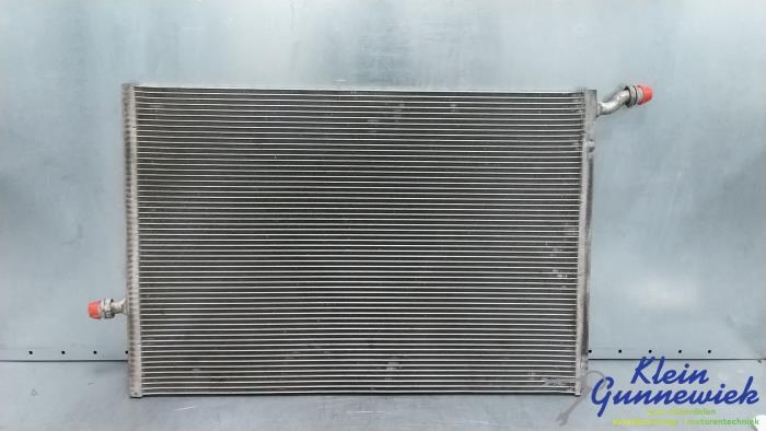 Gebruikte Radiateur Mercedes C-Klasse Prijs € 116,00 Margeregeling aangeboden door Klein Gunnewiek Autodemontage & Motorentechniek