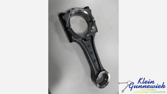 Gebruikte Drijfstang Opel Astra Prijs € 32,00 Margeregeling aangeboden door Klein Gunnewiek Autodemontage & Motorentechniek
