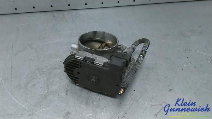 Gebruikte Gasklephuis Mercedes C-Klasse Prijs € 65,00 Margeregeling aangeboden door Klein Gunnewiek Autodemontage & Motorentechniek