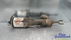 Gebruikte Voorpoot links Volkswagen Phaeton Prijs € 395,00 Margeregeling aangeboden door Klein Gunnewiek Autodemontage & Motorentechniek