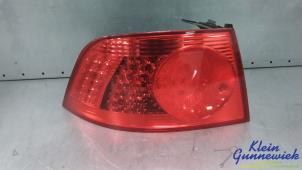 Gebruikte Achterlicht links Volkswagen Phaeton Prijs € 95,00 Margeregeling aangeboden door Klein Gunnewiek Autodemontage & Motorentechniek