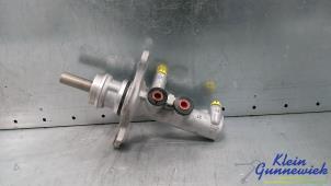 Gebruikte Hoofdremcilinder Mercedes Sprinter Prijs € 25,00 Margeregeling aangeboden door Klein Gunnewiek Autodemontage & Motorentechniek