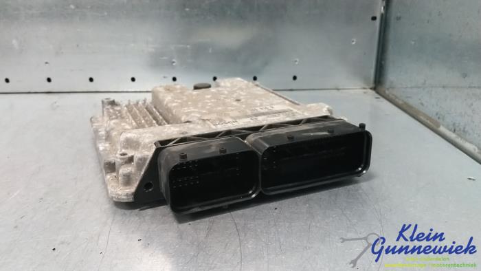 Inspuitcomputer van een Volkswagen Golf Plus 2005