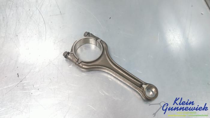 Gebruikte Drijfstang Volkswagen Golf Prijs € 67,00 Margeregeling aangeboden door Klein Gunnewiek Autodemontage & Motorentechniek