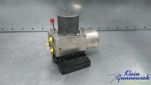 Gebruikte ABS Pomp Renault Zoe Prijs € 75,00 Margeregeling aangeboden door Klein Gunnewiek Autodemontage & Motorentechniek