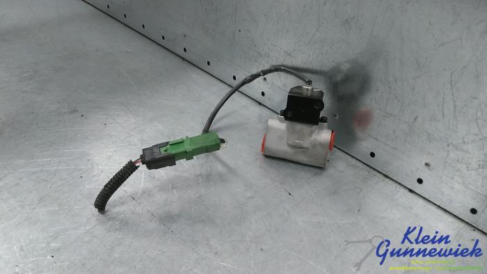 Gebruikte Airco deel (div) Renault Zoe Prijs € 38,00 Margeregeling aangeboden door Klein Gunnewiek Autodemontage & Motorentechniek