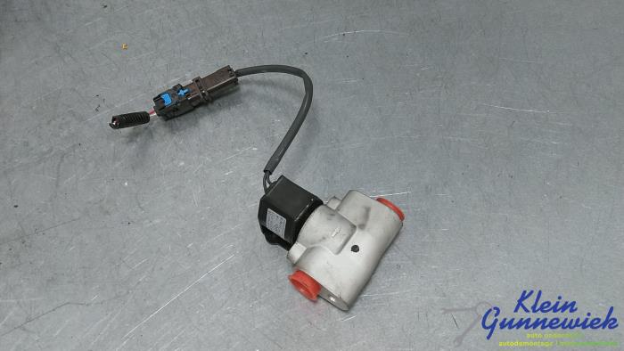 Gebruikte Airco deel (div) Renault Zoe Prijs € 38,00 Margeregeling aangeboden door Klein Gunnewiek Autodemontage & Motorentechniek