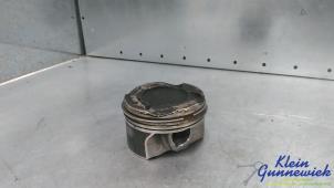 Gebruikte Zuiger BMW 2-Serie Prijs € 90,00 Margeregeling aangeboden door Klein Gunnewiek Autodemontage & Motorentechniek