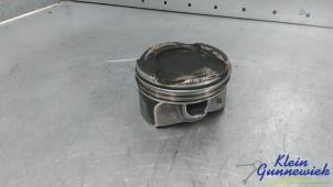 Gebruikte Zuiger BMW 2-Serie Prijs € 90,00 Margeregeling aangeboden door Klein Gunnewiek Autodemontage & Motorentechniek