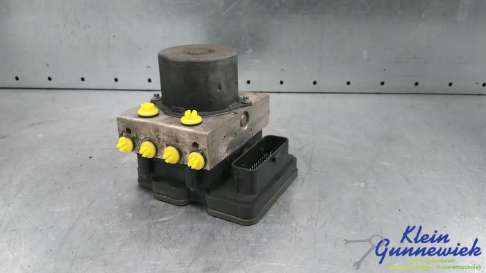 Gebruikte ABS Pomp Mercedes E-Klasse Prijs € 17,00 Margeregeling aangeboden door Klein Gunnewiek Autodemontage & Motorentechniek