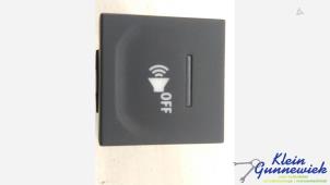 Gebruikte Schakelaar Renault Zoe Prijs € 25,00 Margeregeling aangeboden door Klein Gunnewiek Autodemontage & Motorentechniek