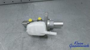 Gebruikte Hoofdremcilinder Renault Zoe Prijs € 45,00 Margeregeling aangeboden door Klein Gunnewiek Autodemontage & Motorentechniek