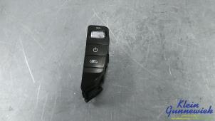 Gebruikte Schakelaar Mercedes V-Klasse Prijs € 35,00 Margeregeling aangeboden door Klein Gunnewiek Autodemontage & Motorentechniek