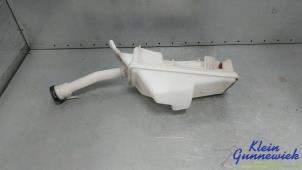 Gebruikte Ruitensproeiertank voor Opel Meriva Prijs € 20,00 Margeregeling aangeboden door Klein Gunnewiek Autodemontage & Motorentechniek