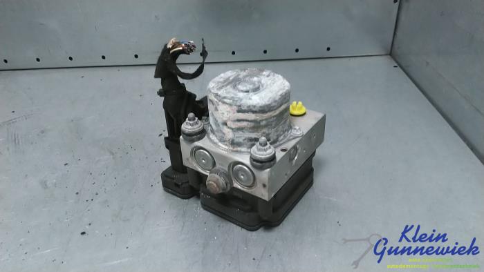 Gebruikte ABS Pomp Opel Meriva Prijs € 156,00 Margeregeling aangeboden door Klein Gunnewiek Autodemontage & Motorentechniek