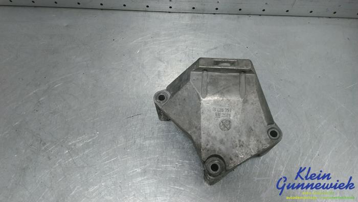 Gebruikte Motorrubber Opel Meriva Prijs € 20,00 Margeregeling aangeboden door Klein Gunnewiek Autodemontage & Motorentechniek