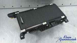 Gebruikte Bekerhouder Renault Talisman Prijs € 50,00 Margeregeling aangeboden door Klein Gunnewiek Autodemontage & Motorentechniek