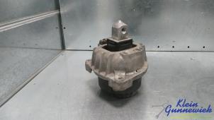 Gebruikte Motorsteun BMW M5 Prijs € 45,00 Margeregeling aangeboden door Klein Gunnewiek Autodemontage & Motorentechniek