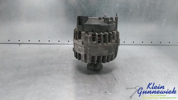 Gebruikte Dynamo Volkswagen Golf Prijs € 30,00 Margeregeling aangeboden door Klein Gunnewiek Autodemontage & Motorentechniek