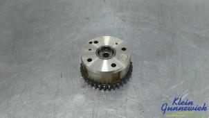 Gebruikte Nokkenas Tandwiel Volkswagen Golf Prijs € 65,00 Margeregeling aangeboden door Klein Gunnewiek Autodemontage & Motorentechniek