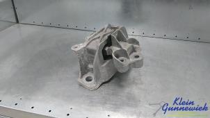 Gebruikte Motorsteun Ford Focus Prijs € 50,00 Margeregeling aangeboden door Klein Gunnewiek Autodemontage & Motorentechniek