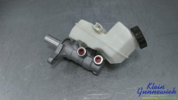 Gebruikte Hoofdremcilinder Ford Focus Prijs € 54,00 Margeregeling aangeboden door Klein Gunnewiek Autodemontage & Motorentechniek