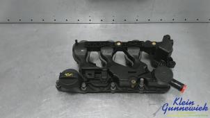 Gebruikte Kleppendeksel Opel Vivaro Prijs € 60,00 Margeregeling aangeboden door Klein Gunnewiek Autodemontage & Motorentechniek