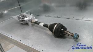 Gebruikte Aandrijfas links-achter Mercedes Vito Prijs € 128,00 Margeregeling aangeboden door Klein Gunnewiek Autodemontage & Motorentechniek