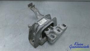 Gebruikte Motorsteun Volkswagen Passat Prijs € 40,00 Margeregeling aangeboden door Klein Gunnewiek Autodemontage & Motorentechniek