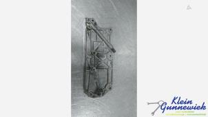 Gebruikte Distributiedeksel Mercedes E-Klasse Prijs € 25,00 Margeregeling aangeboden door Klein Gunnewiek Autodemontage & Motorentechniek