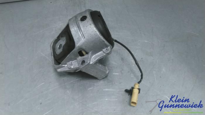 Gebruikte Motorrubber Audi Q5 Prijs € 58,00 Margeregeling aangeboden door Klein Gunnewiek Autodemontage & Motorentechniek