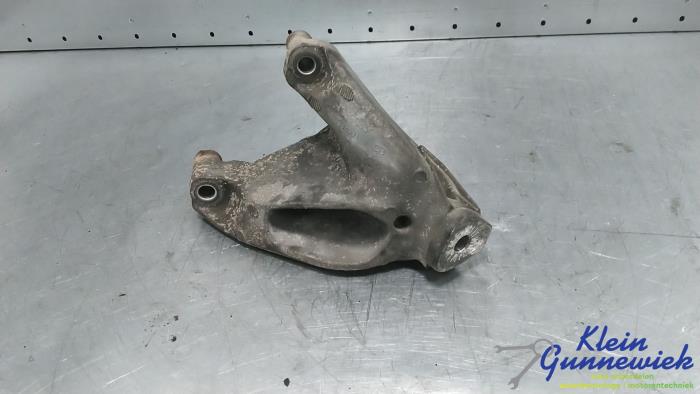 Gebruikte Motorsteun Audi A5 Prijs € 15,00 Margeregeling aangeboden door Klein Gunnewiek Autodemontage & Motorentechniek