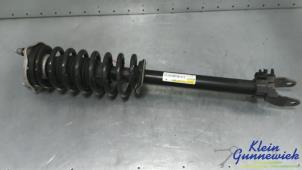 Gebruikte Veerpoot rechts-voor Mercedes E-Klasse Prijs € 95,00 Margeregeling aangeboden door Klein Gunnewiek Autodemontage & Motorentechniek