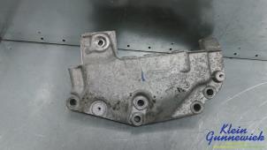 Gebruikte Motorrubber Renault Trafic Prijs € 75,00 Margeregeling aangeboden door Klein Gunnewiek Autodemontage & Motorentechniek