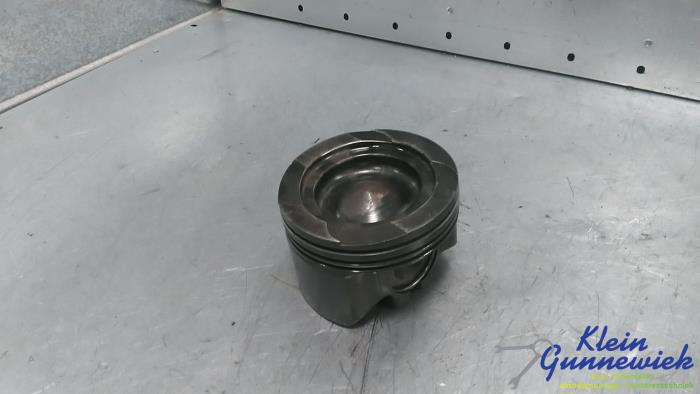 Zuiger van een Mercedes E-Klasse 2017