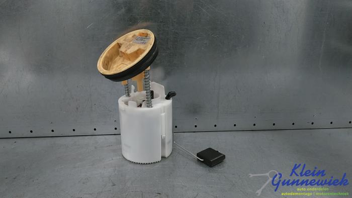 Gebruikte Tank element Pomp Mercedes CLS-Klasse Prijs € 50,00 Margeregeling aangeboden door Klein Gunnewiek Autodemontage & Motorentechniek
