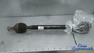 Gebruikte Homokineetas rechts-voor Volkswagen Polo Prijs € 38,00 Margeregeling aangeboden door Klein Gunnewiek Autodemontage & Motorentechniek