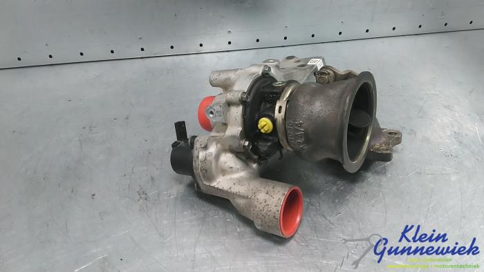 Turbo van een Opel Corsa 2021