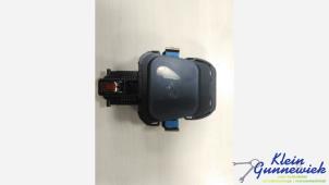 Gebruikte Regensensor Mercedes E-Klasse Prijs € 35,00 Margeregeling aangeboden door Klein Gunnewiek Autodemontage & Motorentechniek