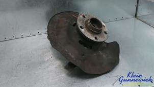 Gebruikte Fusee rechts-voor Volkswagen Transporter Prijs € 40,00 Margeregeling aangeboden door Klein Gunnewiek Autodemontage & Motorentechniek