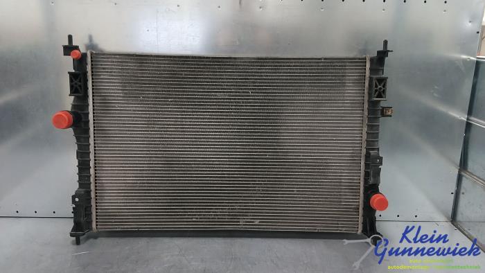Gebruikte Radiateur Opel Vivaro Prijs € 89,00 Margeregeling aangeboden door Klein Gunnewiek Autodemontage & Motorentechniek