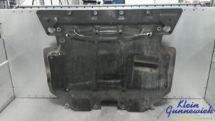 Gebruikte Motor Beschermplaat Mercedes AMG GT Prijs € 95,00 Margeregeling aangeboden door Klein Gunnewiek Autodemontage & Motorentechniek