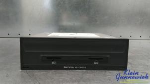 Gebruikte Regelunit Multi Media Skoda Rapid Prijs € 295,00 Margeregeling aangeboden door Klein Gunnewiek Autodemontage & Motorentechniek