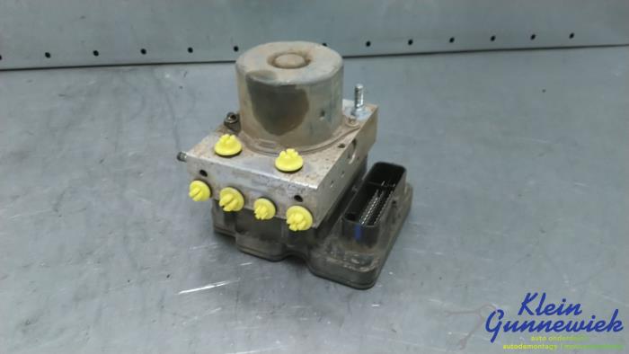 Gebruikte ABS Pomp Ford Transit Prijs € 150,00 Margeregeling aangeboden door Klein Gunnewiek Autodemontage & Motorentechniek